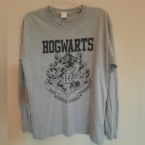 Harry Potter Hogwarts gray long sleeve tee. Size M